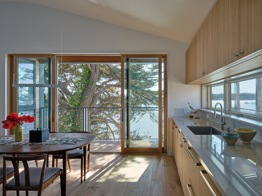 Mr. Fool Moves a Mountain / Schwartz and Architecture Mr. Fool Moves a Mountain / Schwartz and Architecture - Interior Photography, Kitchen, Wood, Chair, Glass, Countertop