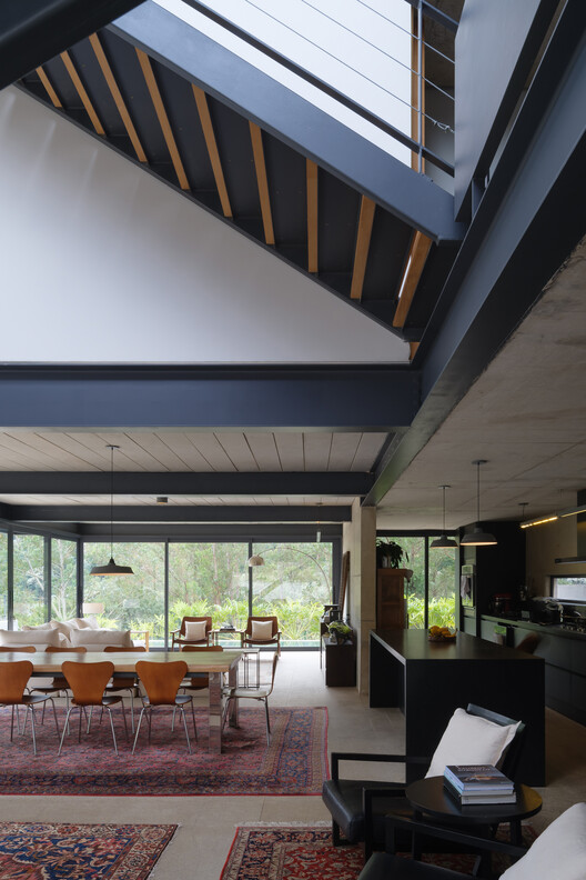 House in Santana do Parnaíba / GRUPOSP House in Santana do Parnaíba / GRUPOSP - Interior Photography, Kitchen, Glass, Chair, Beam