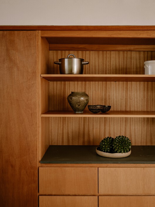 Yoshi House / AR Arquitetos Yoshi House / AR Arquitetos - Interior Photography, Wood, Shelving, Closet