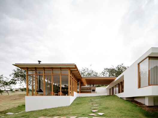 Yoshi House / AR Arquitetos Yoshi House / AR Arquitetos - Exterior Photography