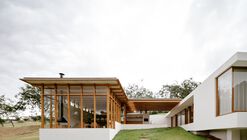 Yoshi House / AR Arquitetos