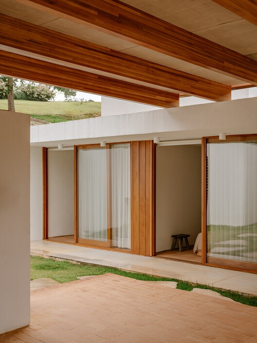 Yoshi House / AR Arquitetos Yoshi House / AR Arquitetos - Image 15 of 24