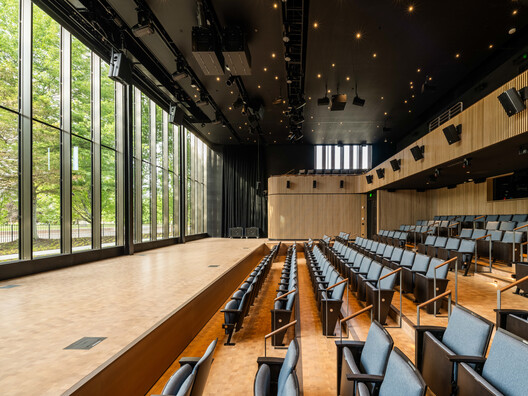 Bruce Springsteen Center for American Music / COOKFOX Bruce Springsteen Center for American Music / COOKFOX - Interior Photography, Chair