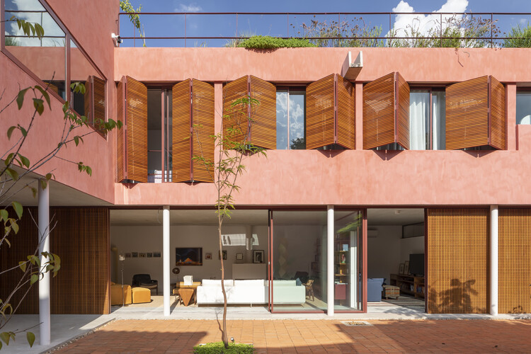 House in São Paulo / André Vainer Arquitetos