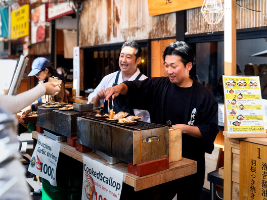 The Public Kitchen: How Asian Markets Turn Eating Into Civic Life The Public Kitchen: How Asian Markets Turn Eating Into Civic Life - Image 8 of 17
