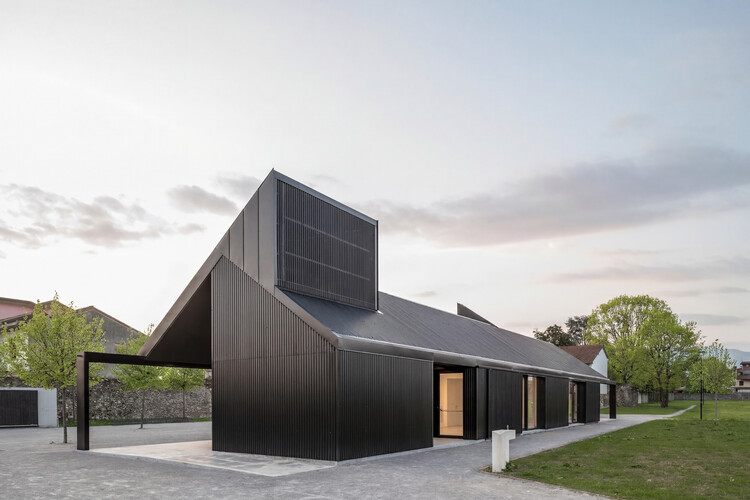 Pavilion in Brolo Park / CN10 architetti
