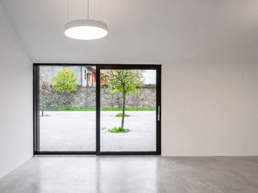 Pavilion in Brolo Park / CN10 architetti Pavilion in Brolo Park / CN10 architetti - Interior Photography, Concrete