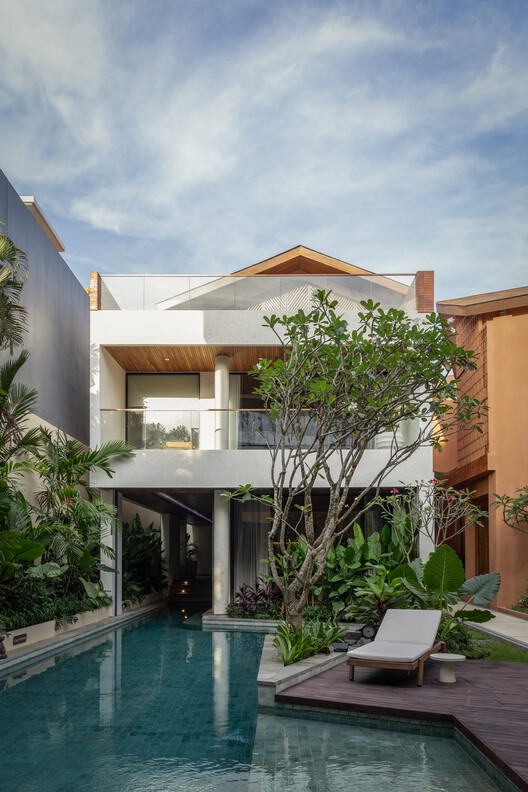 B Nesta Residence / UOS Architecture Studio B Nesta Residence / UOS Architecture Studio - Exterior Photography