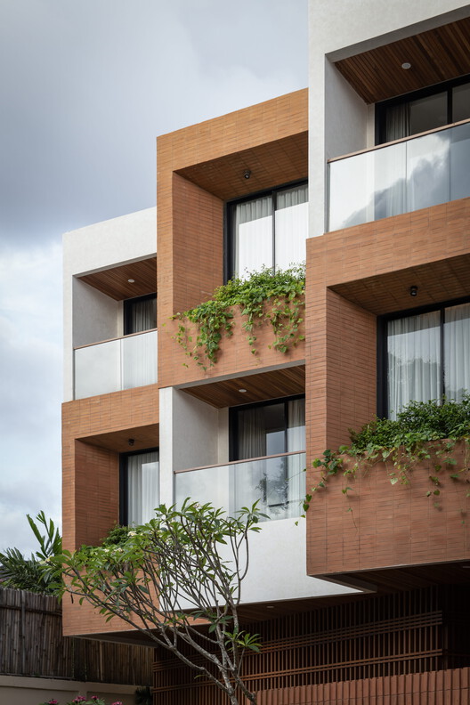 B Nesta Residence / UOS Architecture Studio B Nesta Residence / UOS Architecture Studio - Exterior Photography