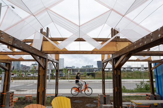 Lina Bo Bardi's First Exhibition in China and GXN's Reclaimed-Material Community Space: This Week's Review Lina Bo Bardi's First Exhibition in China and GXN's Reclaimed-Material Community Space: This Week's Review - Image 5 of 9