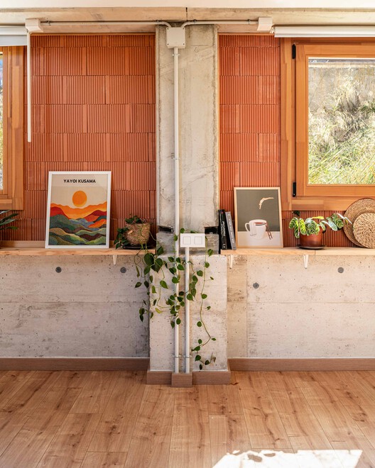 Arlo House / Luis Royon Barea and Andreu Arévalo Llàcer Arlo House / Luis Royon Barea and Andreu Arévalo Llàcer - Interior Photography, Wood