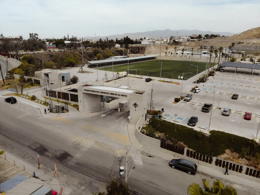 Abejas Sports and Recreation Center / border arquitectos Abejas Sports and Recreation Center / border arquitectos - Image 7 of 19