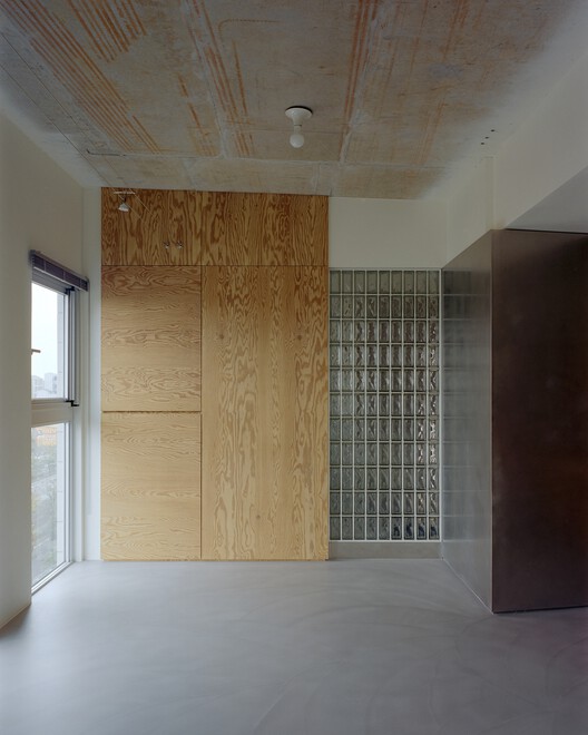 Raw & Warm Residence / Habitat Architects Raw & Warm Residence / Habitat Architects - Interior Photography, Wood