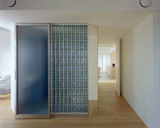 Raw & Warm Residence / Habitat Architects Raw & Warm Residence / Habitat Architects - Image 5 of 28