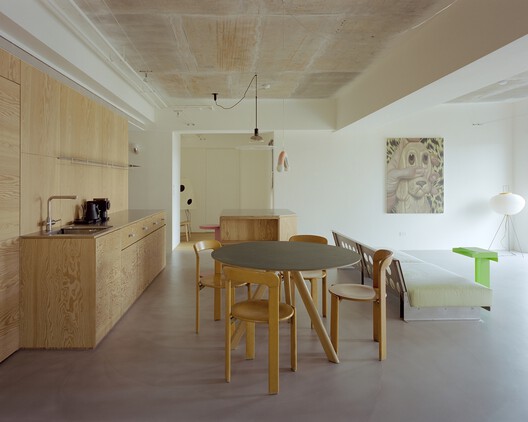 Raw & Warm Residence / Habitat Architects Raw & Warm Residence / Habitat Architects - Interior Photography, Kitchen, Wood, Table, Chair