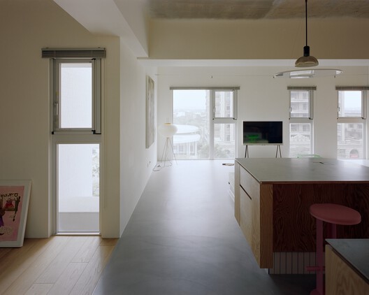 Raw & Warm Residence / Habitat Architects Raw & Warm Residence / Habitat Architects - Interior Photography, Kitchen, Wood, Glass