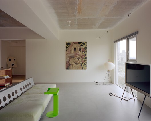 Raw & Warm Residence / Habitat Architects Raw & Warm Residence / Habitat Architects - Interior Photography, Wood, Lighting