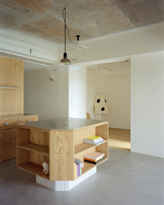 Raw & Warm Residence / Habitat Architects Raw & Warm Residence / Habitat Architects - Interior Photography, Wood