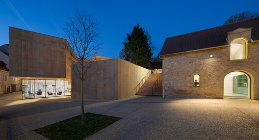 Construction of a Media Library and Redesign of a Music School in Sarlat-la-Canéda / Dominique Coulon & associés Construction of a Media Library and Redesign of a Music School in Sarlat-la-Canéda / Dominique Coulon & associés - Exterior Photography, Concrete