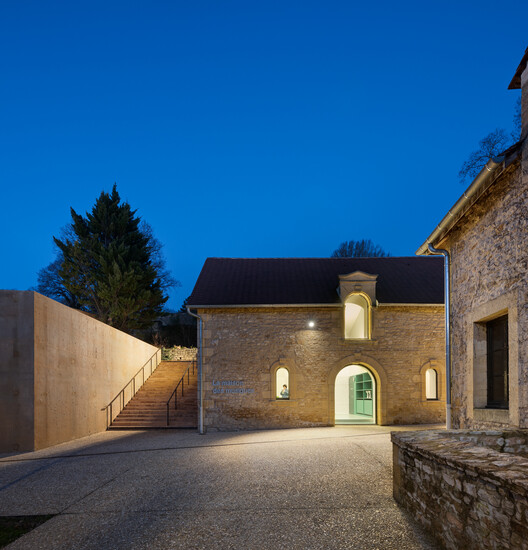 Construction of a Media Library and Redesign of a Music School in Sarlat-la-Canéda / Dominique Coulon & associés Construction of a Media Library and Redesign of a Music School in Sarlat-la-Canéda / Dominique Coulon & associés - Exterior Photography, Concrete
