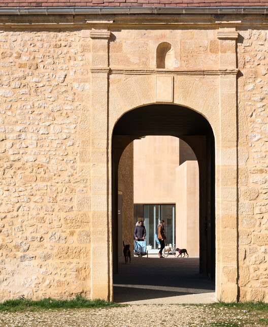 Construction of a Media Library and Redesign of a Music School in Sarlat-la-Canéda / Dominique Coulon & associés Construction of a Media Library and Redesign of a Music School in Sarlat-la-Canéda / Dominique Coulon & associés - Interior Photography, Arch, Concrete, Arcade