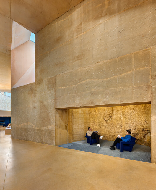 Construction of a Media Library and Redesign of a Music School in Sarlat-la-Canéda / Dominique Coulon & associés Construction of a Media Library and Redesign of a Music School in Sarlat-la-Canéda / Dominique Coulon & associés - Interior Photography, Concrete