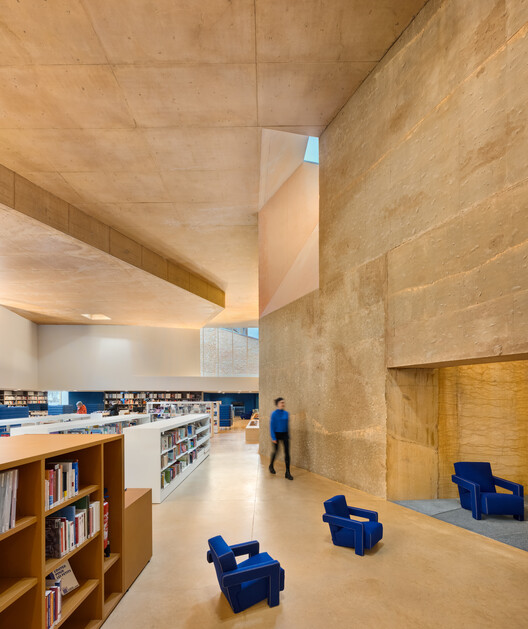 Construction of a Media Library and Redesign of a Music School in Sarlat-la-Canéda / Dominique Coulon & associés Construction of a Media Library and Redesign of a Music School in Sarlat-la-Canéda / Dominique Coulon & associés - Interior Photography