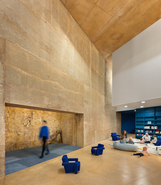 Construction of a Media Library and Redesign of a Music School in Sarlat-la-Canéda / Dominique Coulon & associés Construction of a Media Library and Redesign of a Music School in Sarlat-la-Canéda / Dominique Coulon & associés - Interior Photography