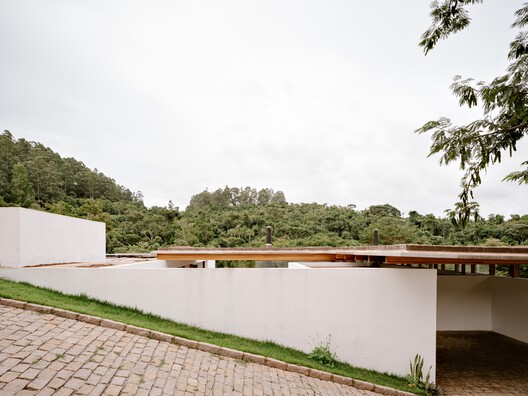 Yoshi House / AR Arquitetos Yoshi House / AR Arquitetos - Image 6 of 24