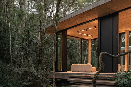 Glass House / Charlene Koetz Arquitetura - Image 15 of 22