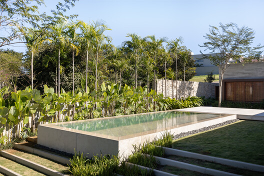 Forest House / Lucas Gonçalves Arquitetura - Image 7 of 28