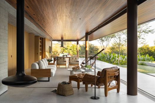 Forest House / Lucas Gonçalves Arquitetura - Interior Photography, Wood, Chair