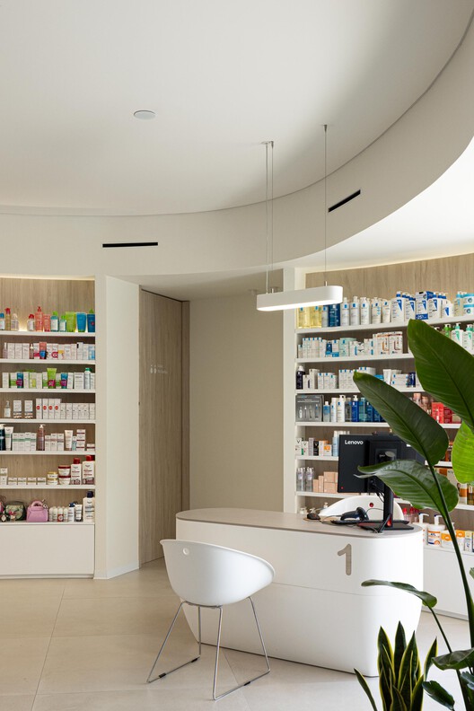 São João Pharmacy / Tsou Arquitectos São João Pharmacy / Tsou Arquitectos - Interior Photography, Shelving