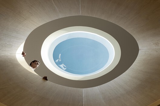 São João Pharmacy / Tsou Arquitectos São João Pharmacy / Tsou Arquitectos - Image 20 of 35