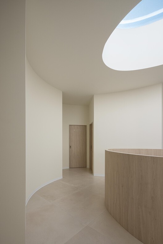 São João Pharmacy / Tsou Arquitectos São João Pharmacy / Tsou Arquitectos - Interior Photography