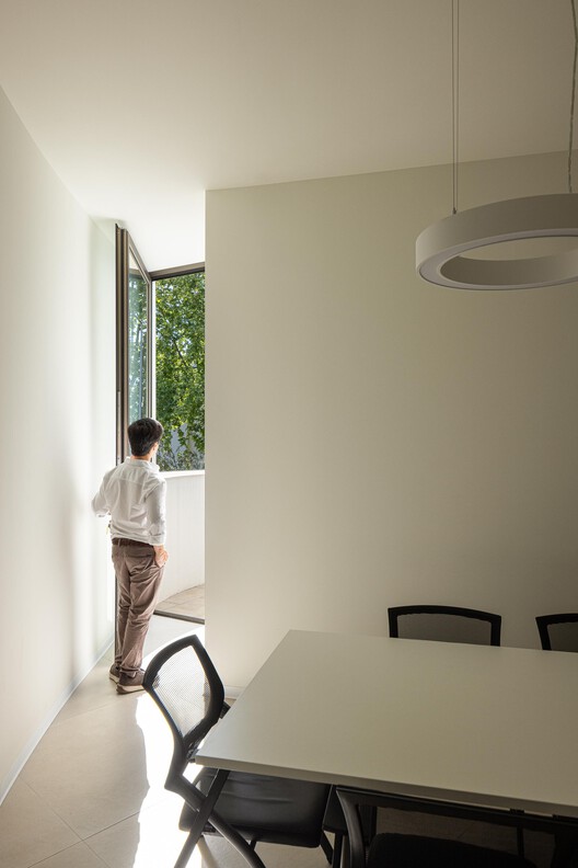 São João Pharmacy / Tsou Arquitectos São João Pharmacy / Tsou Arquitectos - Interior Photography
