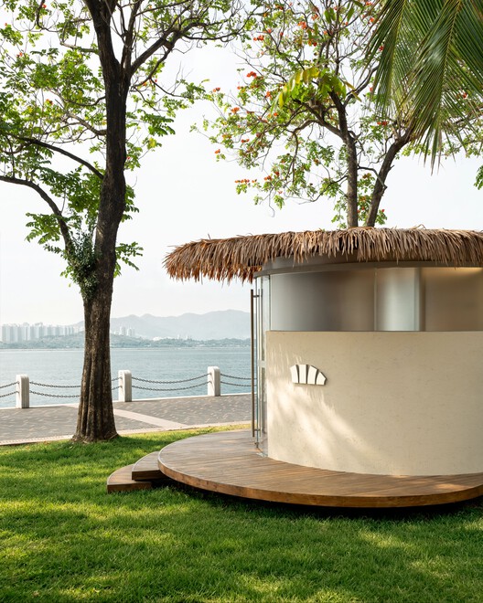 A Leaf Canopy by the Sea / Studio 10 A Leaf Canopy by the Sea / Studio 10 - Image 11 of 34