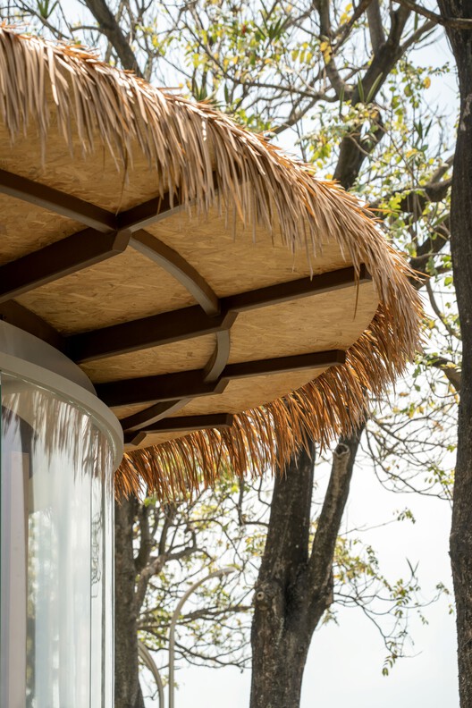 A Leaf Canopy by the Sea / Studio 10 A Leaf Canopy by the Sea / Studio 10 - Image 18 of 34
