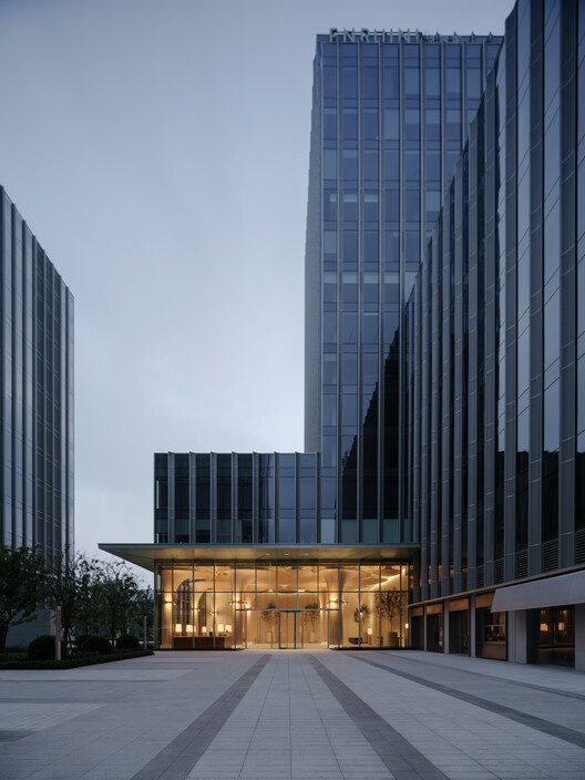 Ouse Fashion Lobby / say architects Ouse Fashion Lobby / say architects - Exterior Photography
