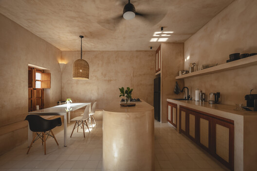 Hermitage House C70 / ASMD Taller Arquitectura Hermitage House C70 / ASMD Taller Arquitectura - Interior Photography, Chair