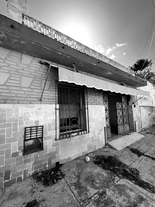 Hermitage House C70 / ASMD Taller Arquitectura Hermitage House C70 / ASMD Taller Arquitectura - Exterior Photography, Brick, Concrete
