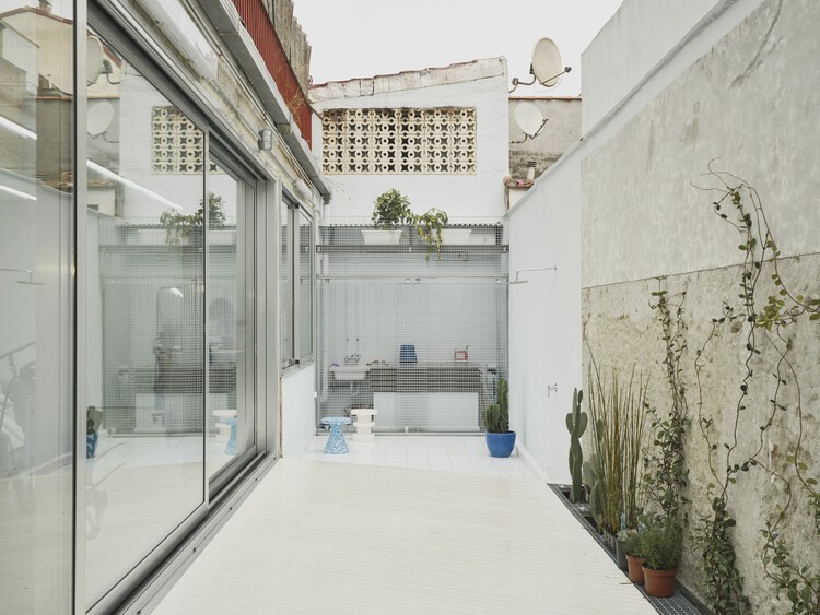 Hybrid Infrastructure  Doble Erre / Morphism - Interior Photography, Concrete