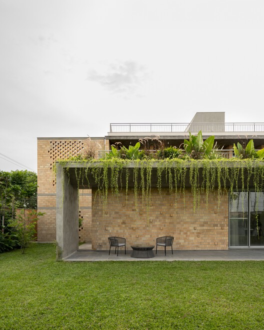 Twilight House / Spacefiction Studio Twilight House / Spacefiction Studio - Image 12 of 33