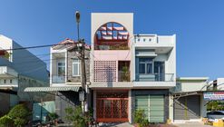 Tomi House / The Studio