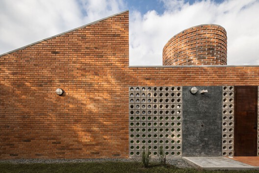 12 Colombian Houses Featuring Exposed Brick 12 Colombian Houses Featuring Exposed Brick - Image 44 of 44