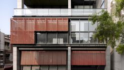 Screened Space Office Building / Studio UF+O