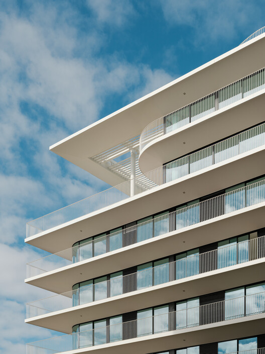 Nooba Building / Saraiva + Associados Nooba Building / Saraiva + Associados - Exterior Photography