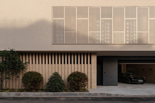 DR House / ARC Architects DR House / ARC Architects - Image 2 of 35