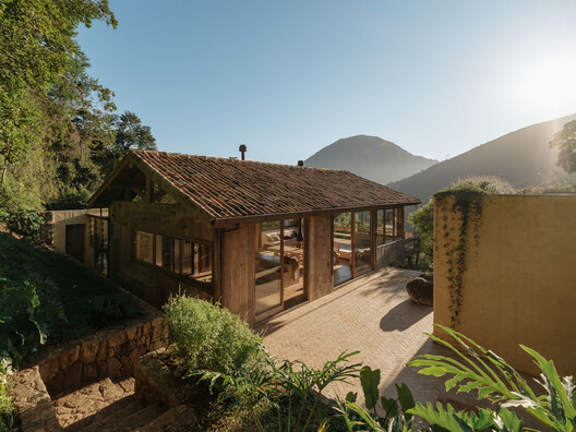 Japú House / AIA Estúdio Japú House / AIA Estúdio - Exterior Photography, Wood, Door
