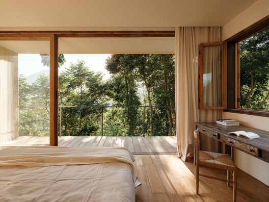 Japú House / AIA Estúdio Japú House / AIA Estúdio - Interior Photography, Bedroom, Wood, Balcony